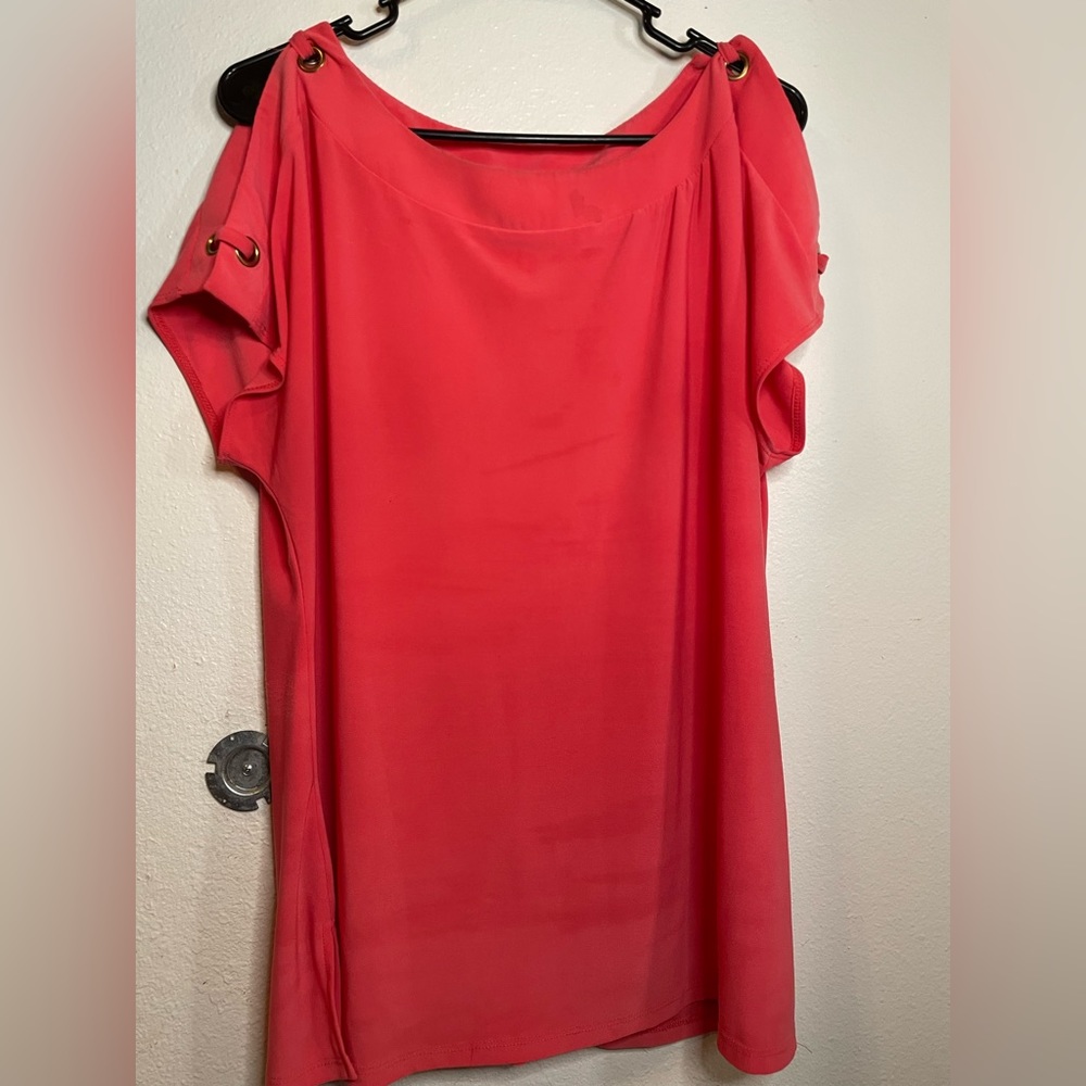 Woman’s top